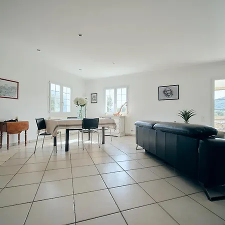 La Ferme Apartment *